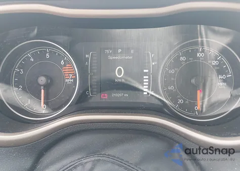 2016 Jeep Cherokee Latitude из США, поврежденный, VIN 1C4PJMCB4GW241454